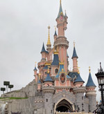 Le château de Disneyland Paris et les attractions du parc Disney